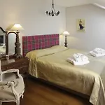 Lemon Apartments